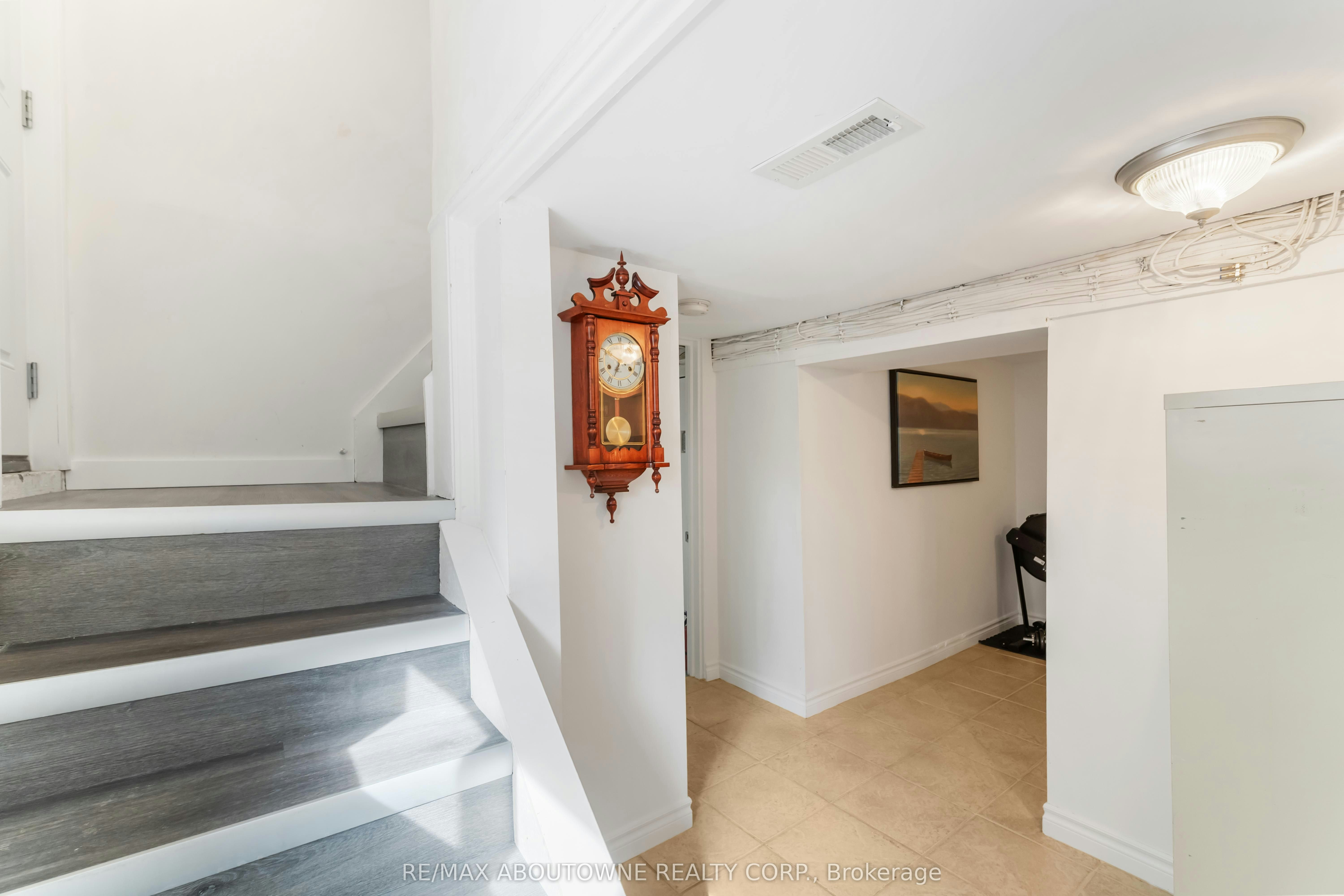 54 Weir Street S, Hamilton, ON, L8K 3A4 - 26