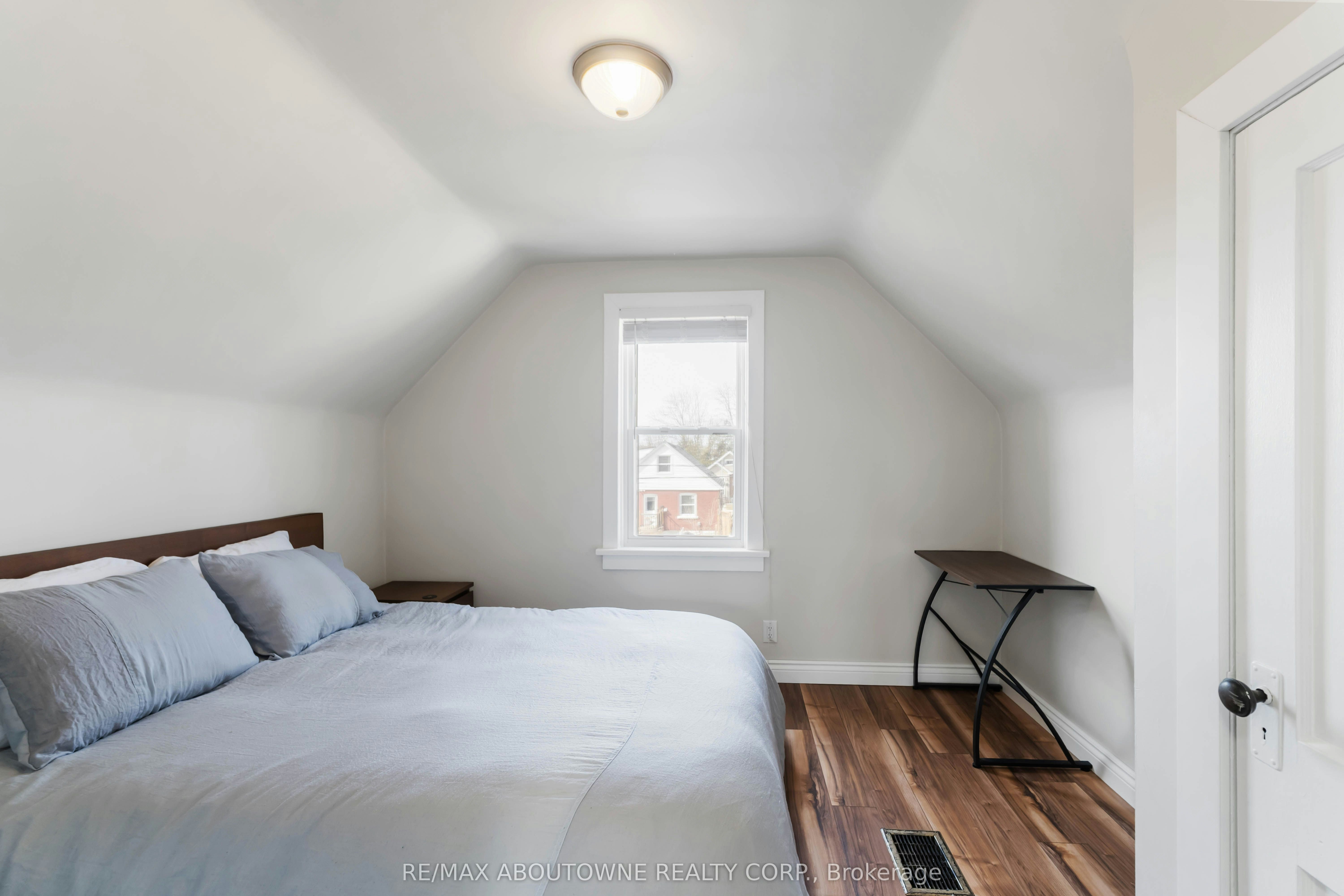 54 Weir Street S, Hamilton, ON, L8K 3A4 - 23