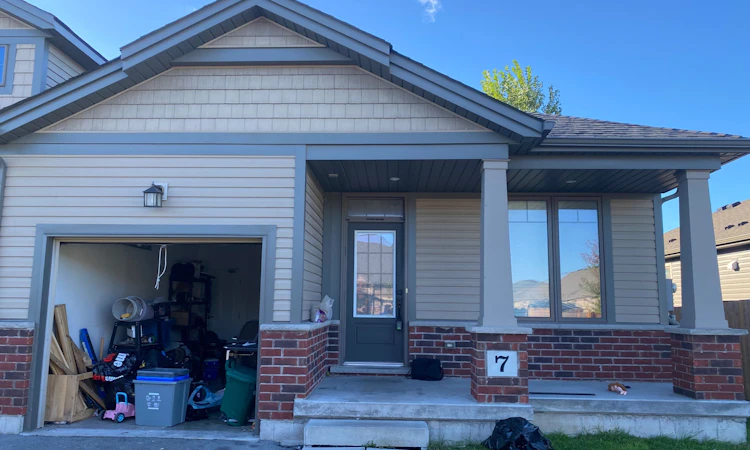 7 Ellis Avenue