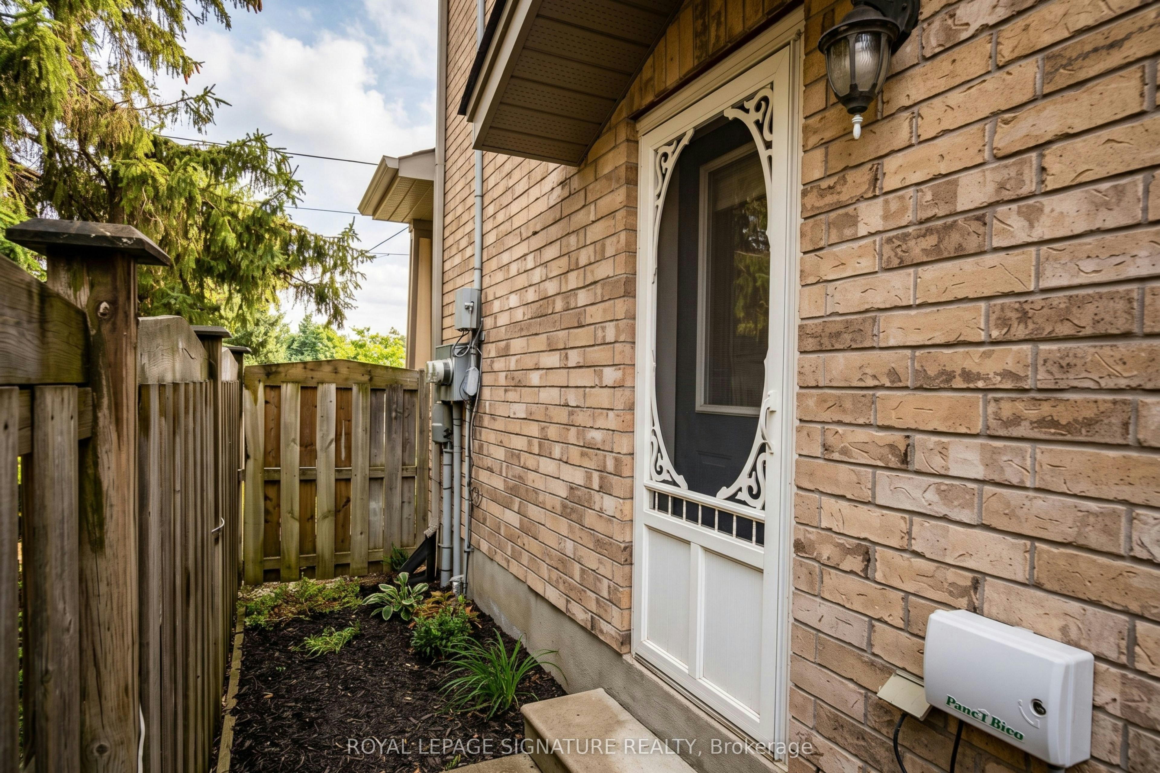 Main Level-654 St David Street, Centre Wellington, ON, N1M 2X3 - 2