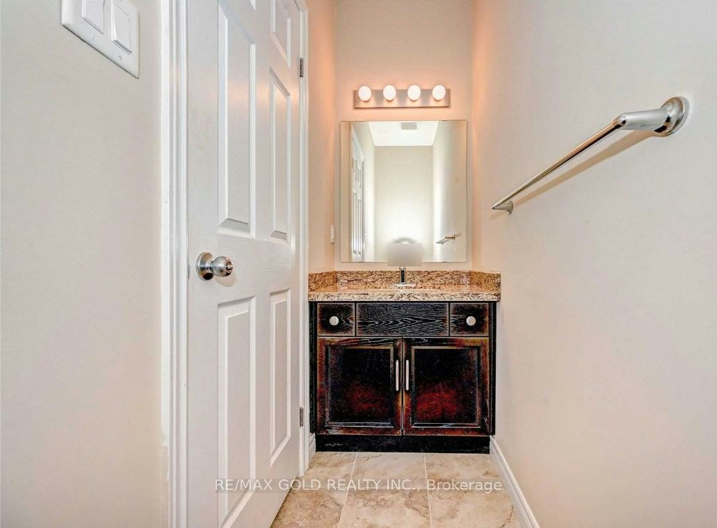 Upper-400 Wild Calla Street, Waterloo, ON, N2V 0B5 - 13