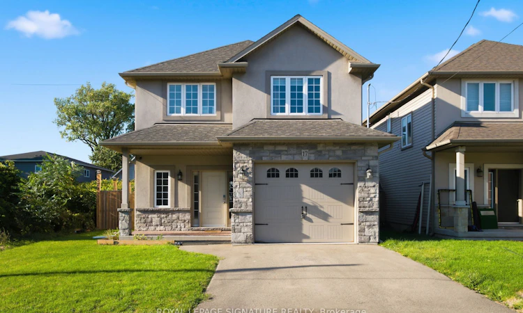 17 Lagoon Avenue