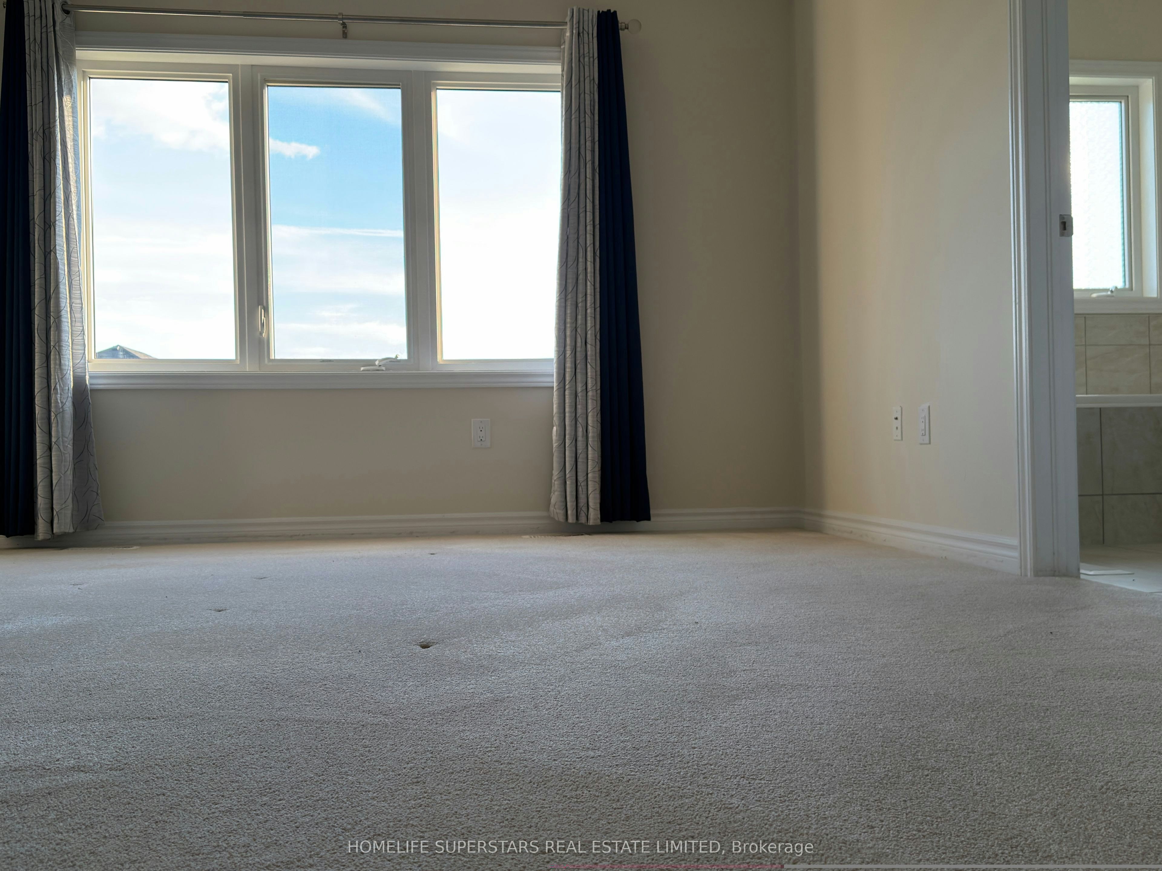 349 Vanilla Trail, Thorold, ON, L2V 0L2 - 8