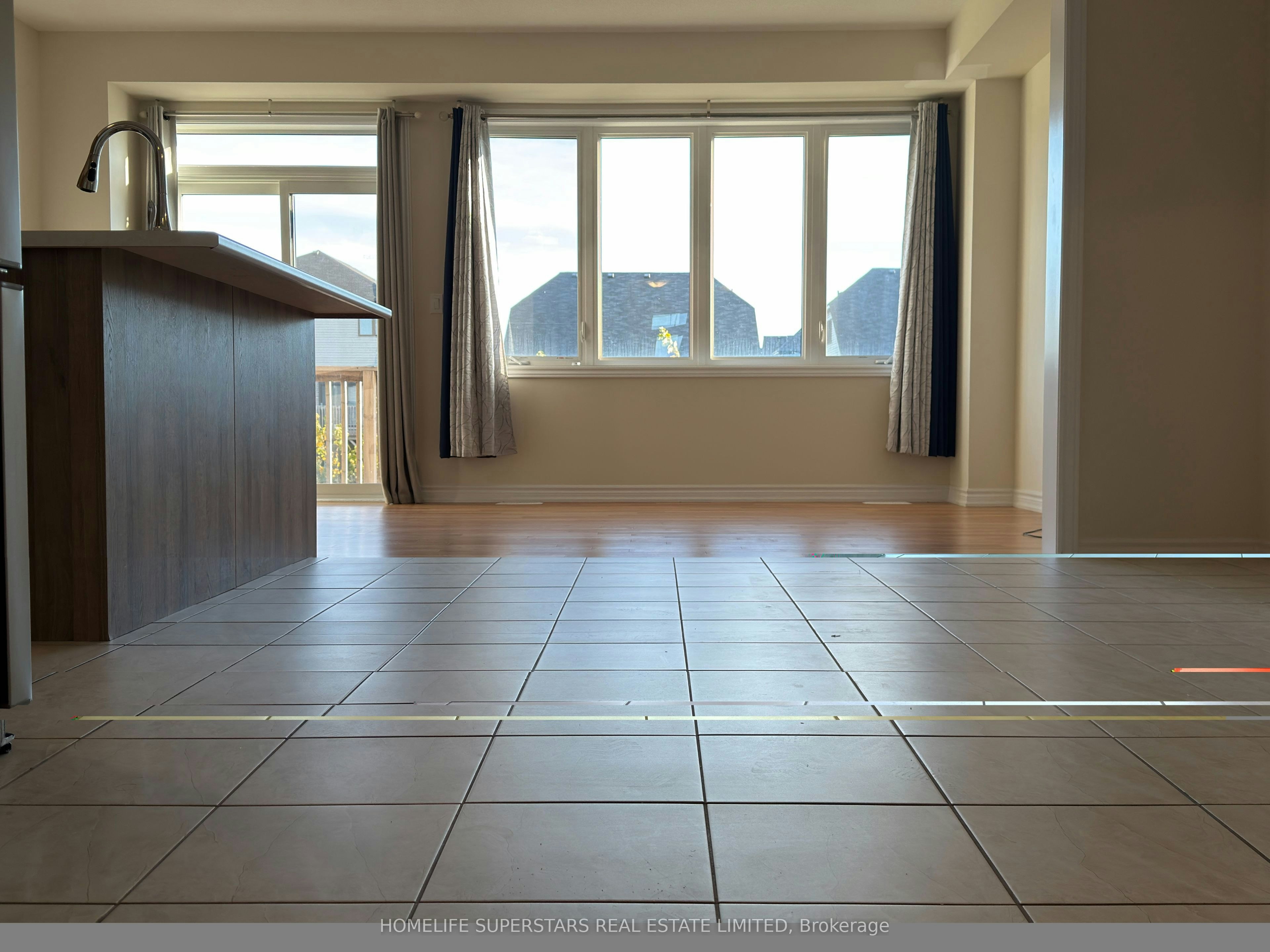349 Vanilla Trail, Thorold, ON, L2V 0L2 - 7