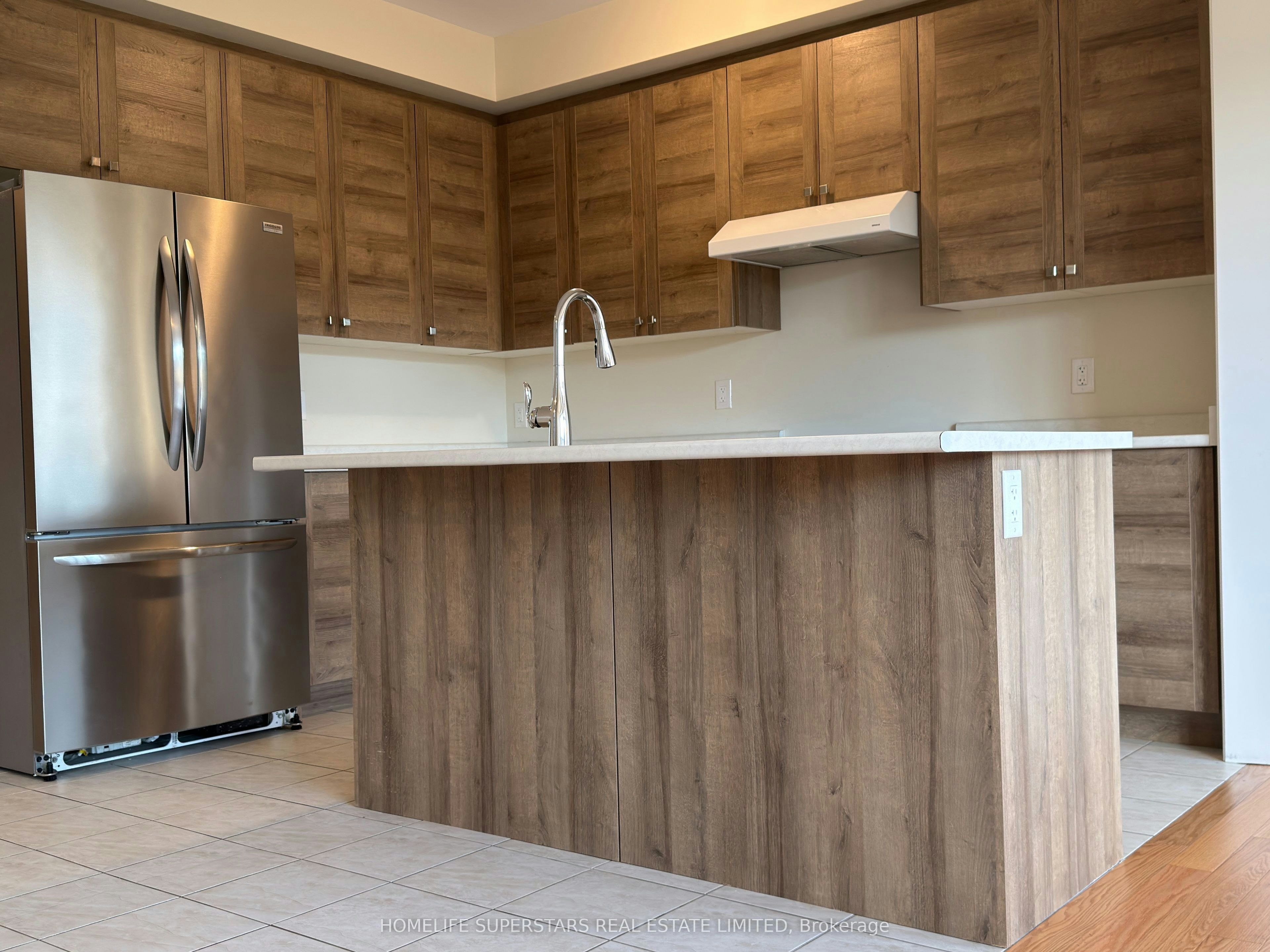 349 Vanilla Trail, Thorold, ON, L2V 0L2 - 4