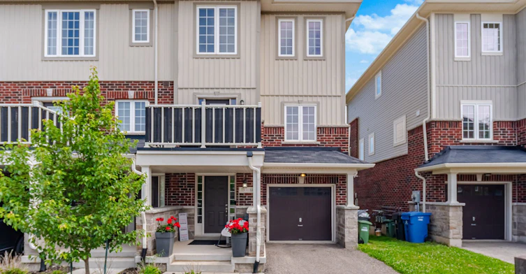 73-88 Decorso Drive, Guelph, ON, N1L 0A1