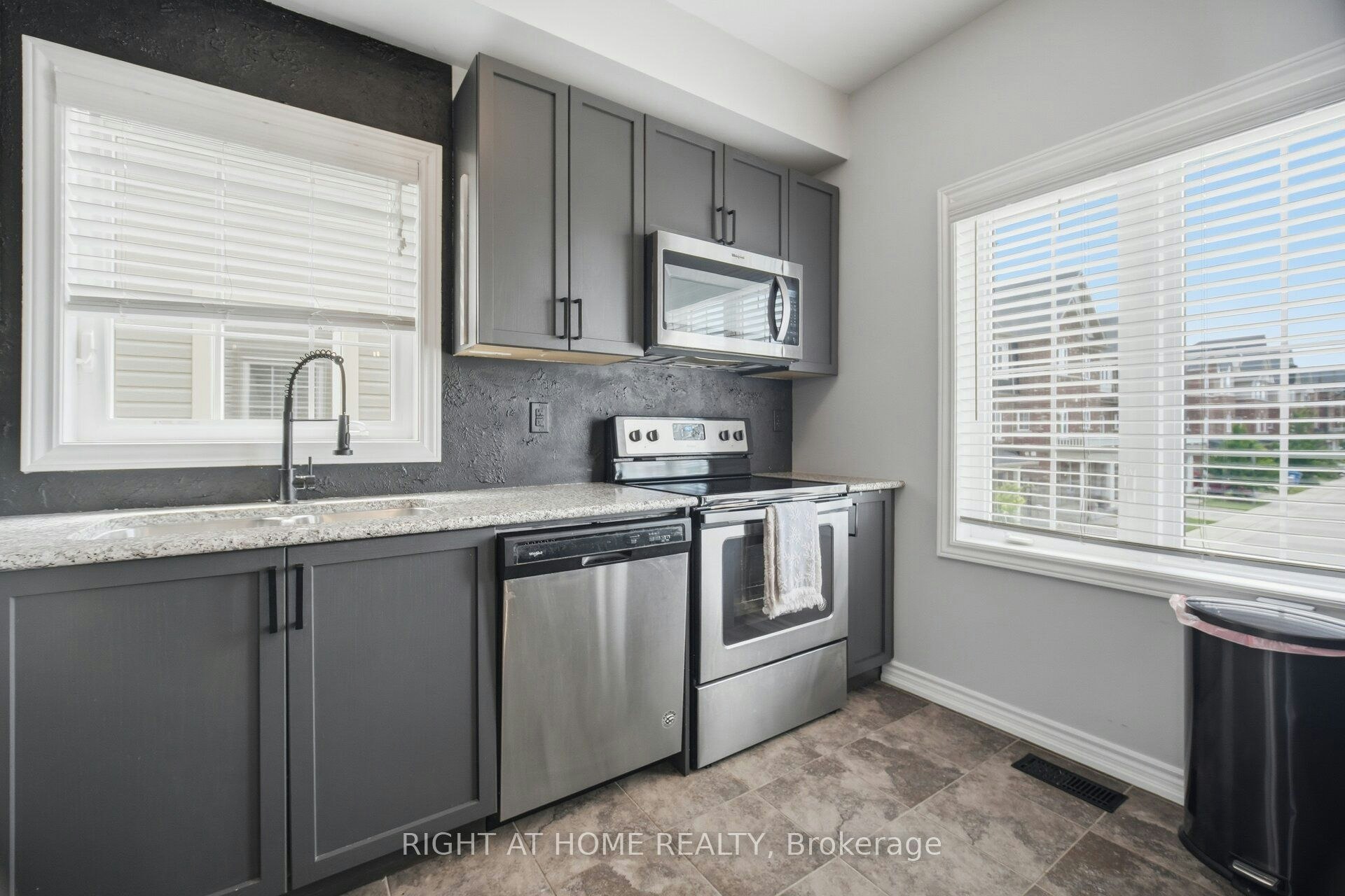 73-88 Decorso Drive, Guelph, ON, N1L 0A1 - 8