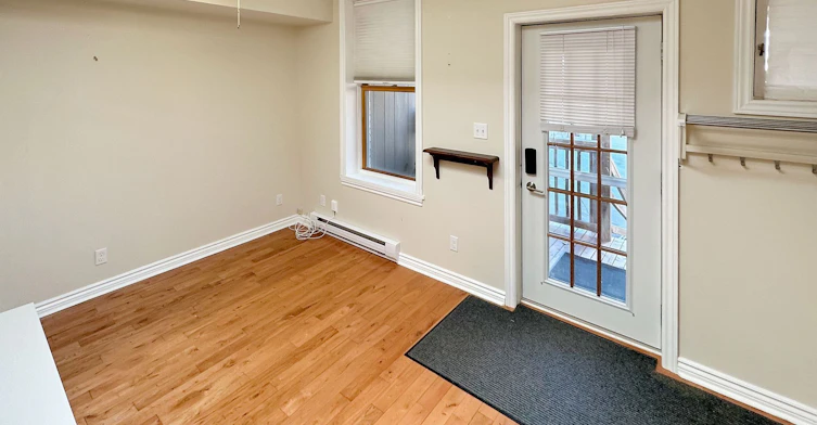 1-67 King Street W, Hamilton, ON, L9H 1T5