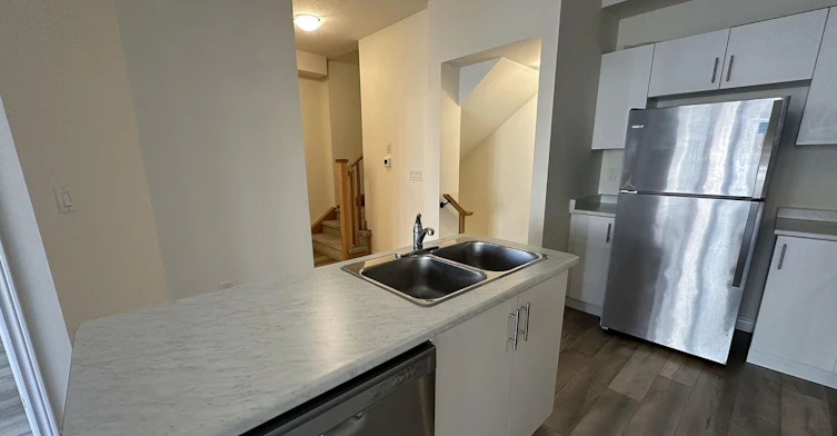 22-40 Zinfandel Drive, Hamilton, ON, L8E 0L1 - 8