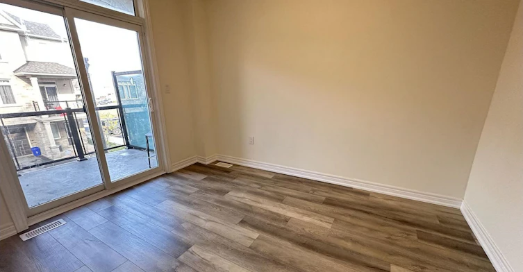 22-40 Zinfandel Drive, Hamilton, ON, L8E 0L1 - 13