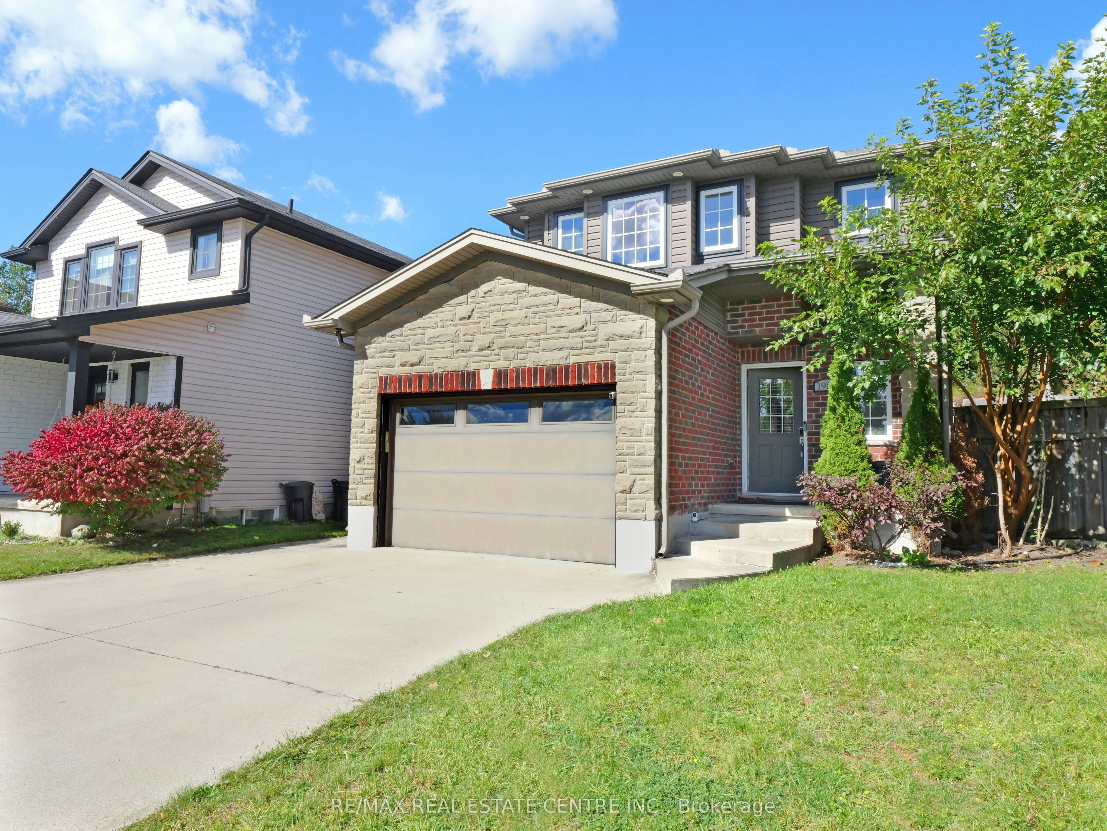 1984 Frederick Crescent, London, ON, N5W 0A4