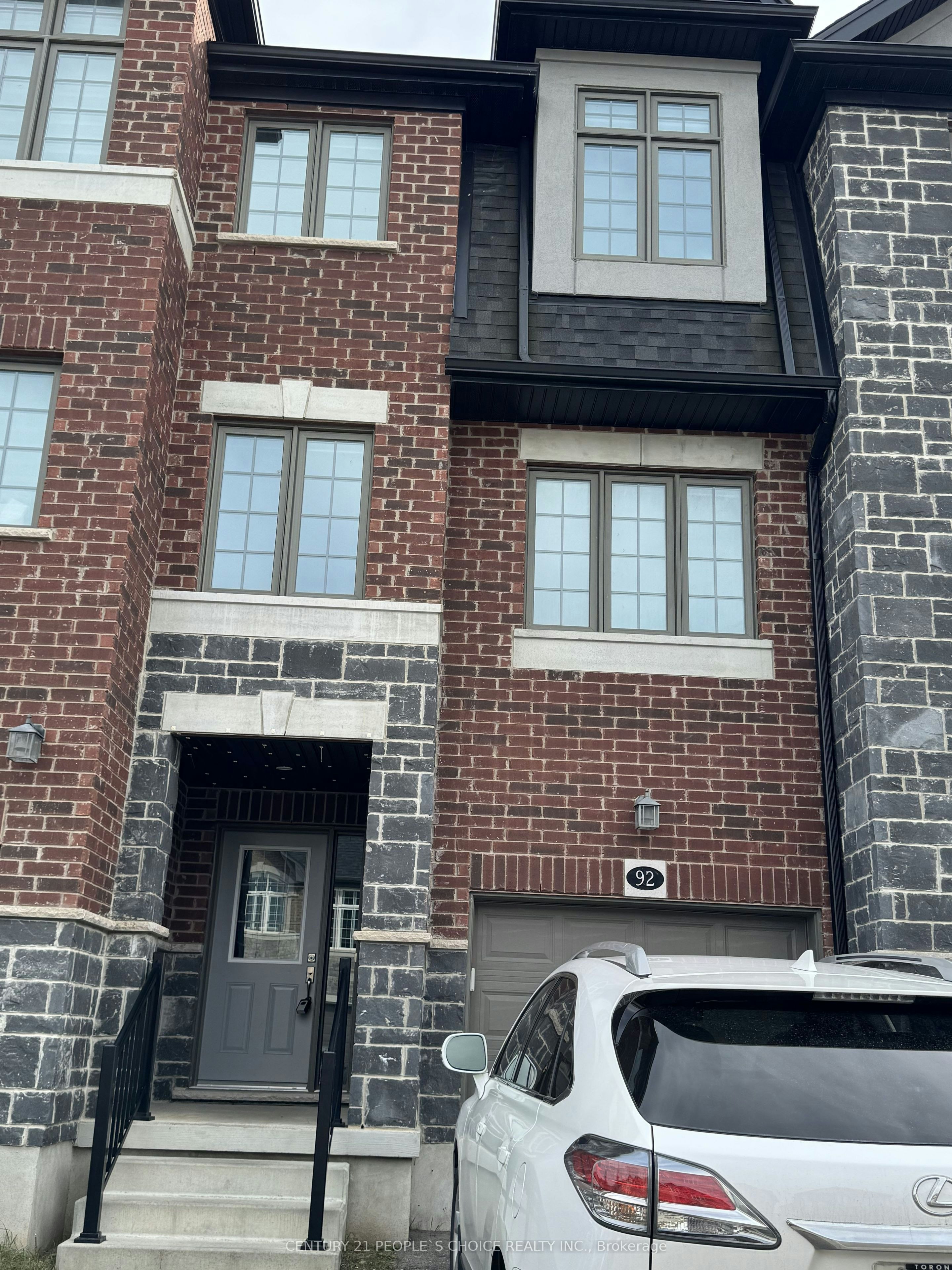 92 Monarch Woods Drive, Kitchener, ON, N2P 0K1