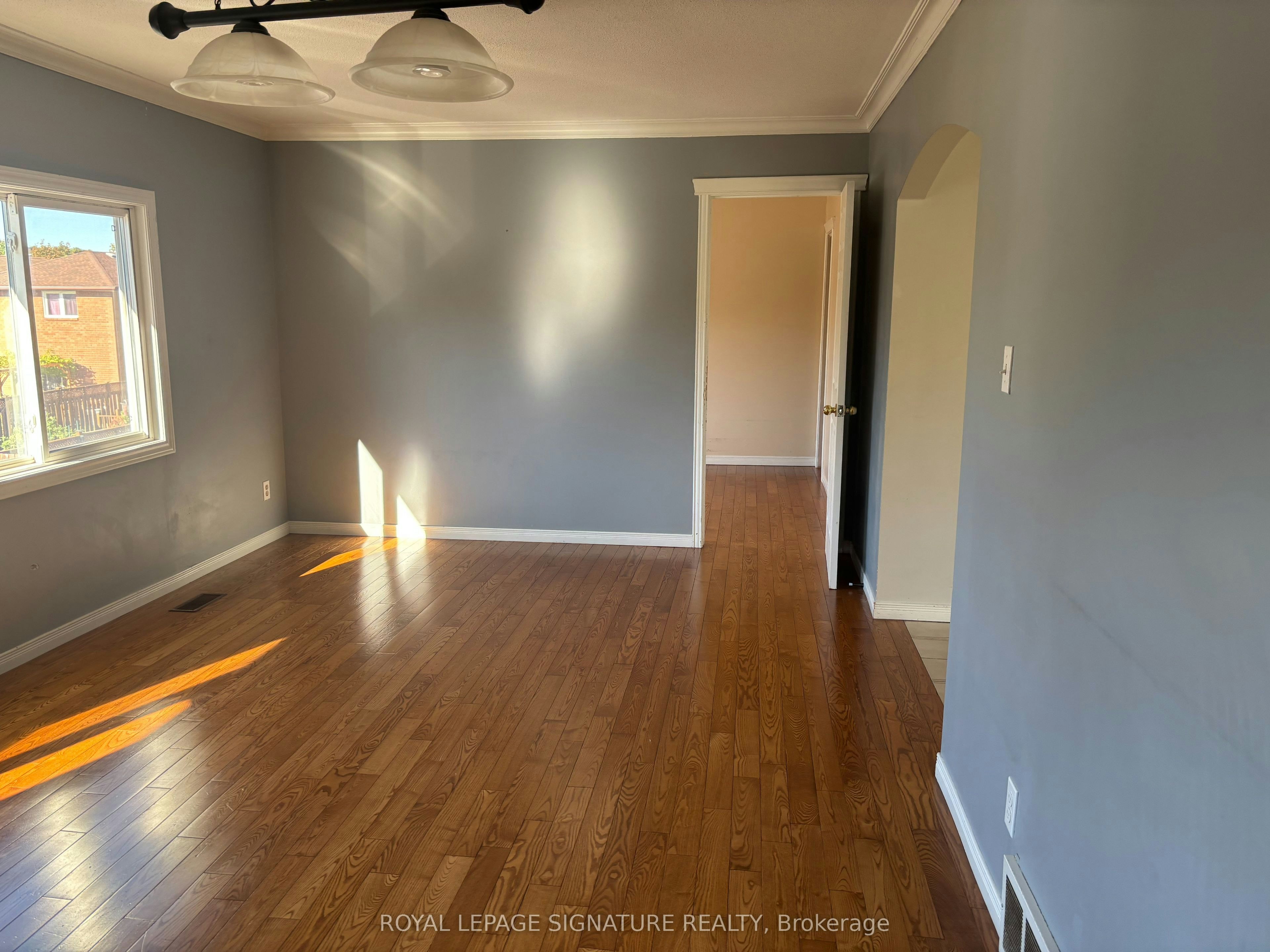 Upper-232 Barton Street, Hamilton, ON, L8E 9X9 - 9