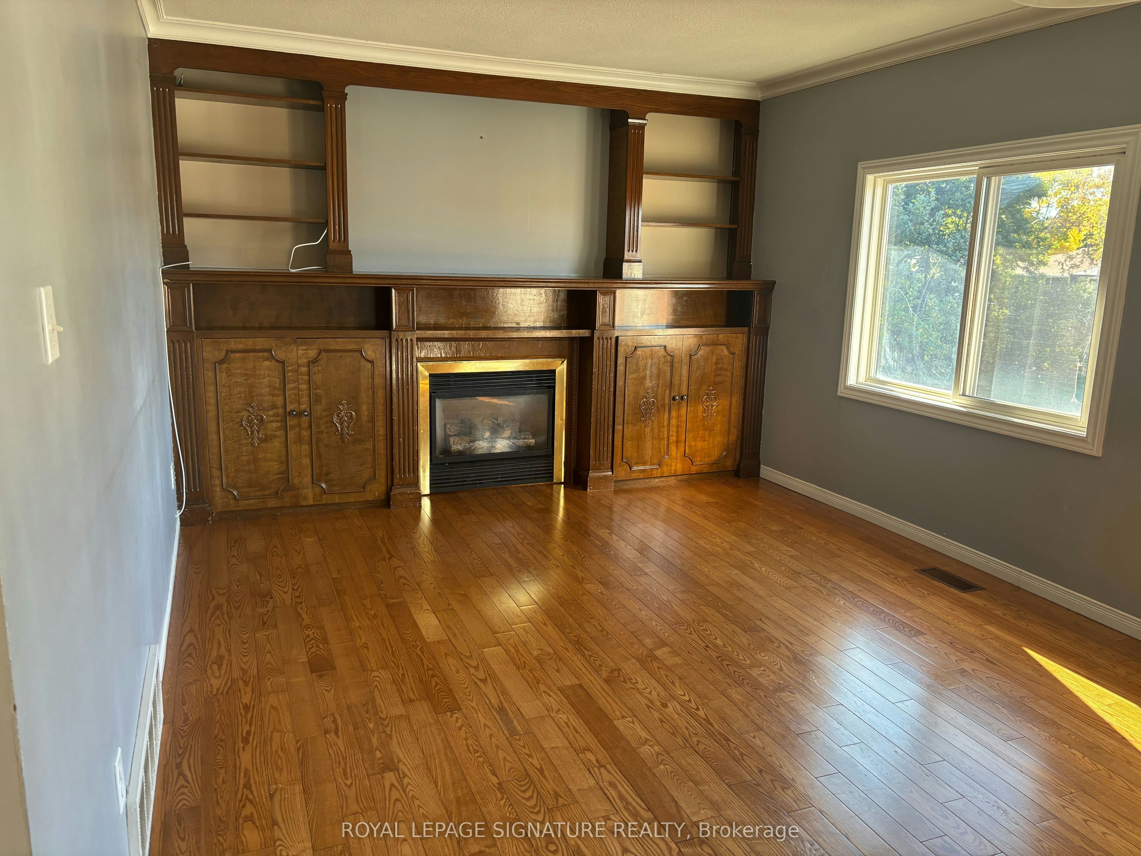 Upper-232 Barton Street, Hamilton, ON, L8E 9X9 - 3
