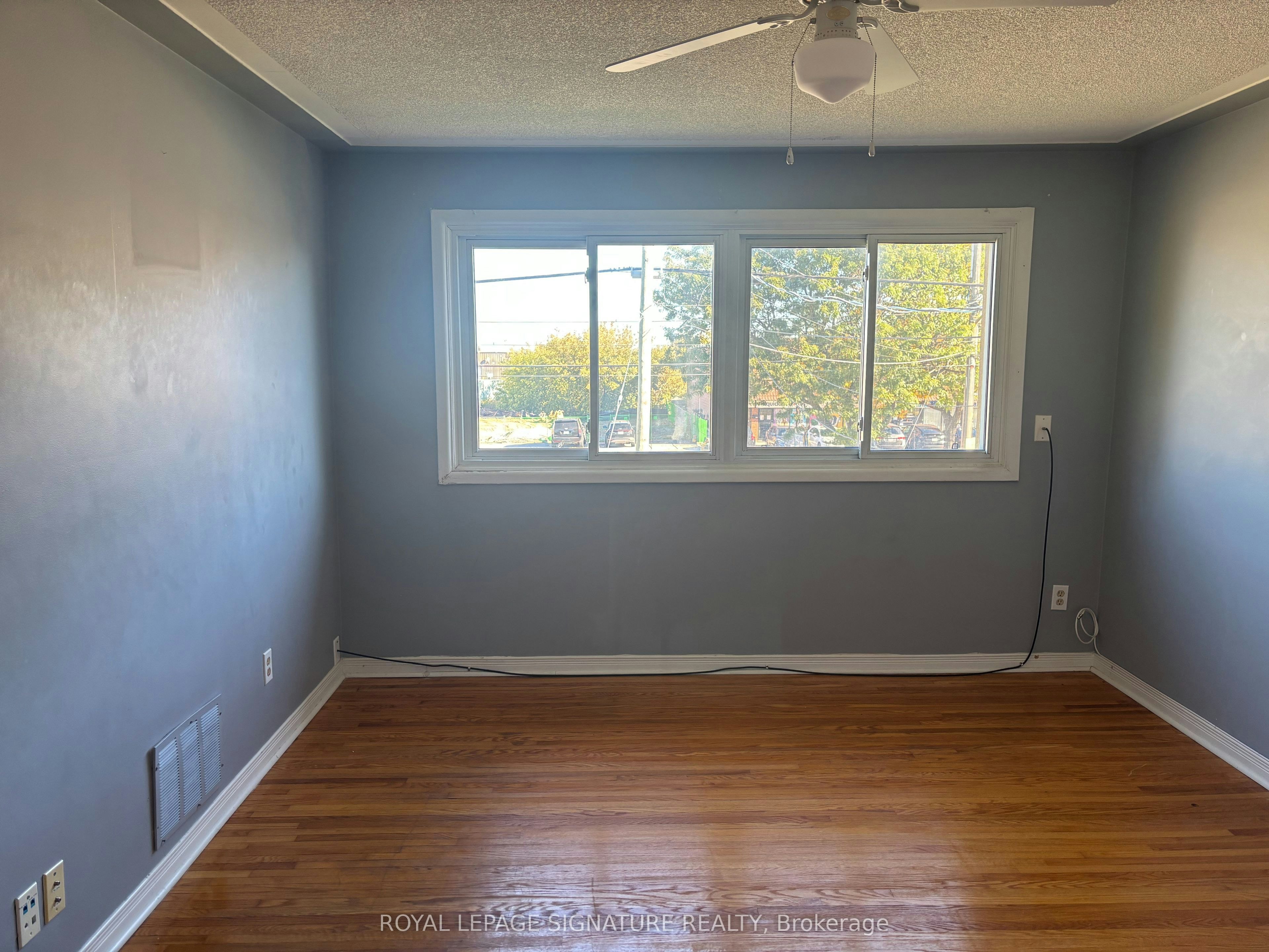 Upper-232 Barton Street, Hamilton, ON, L8E 9X9 - 13
