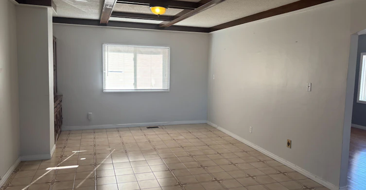 Upper-232 Barton Street, Hamilton, ON, L8E 9X9 - 12