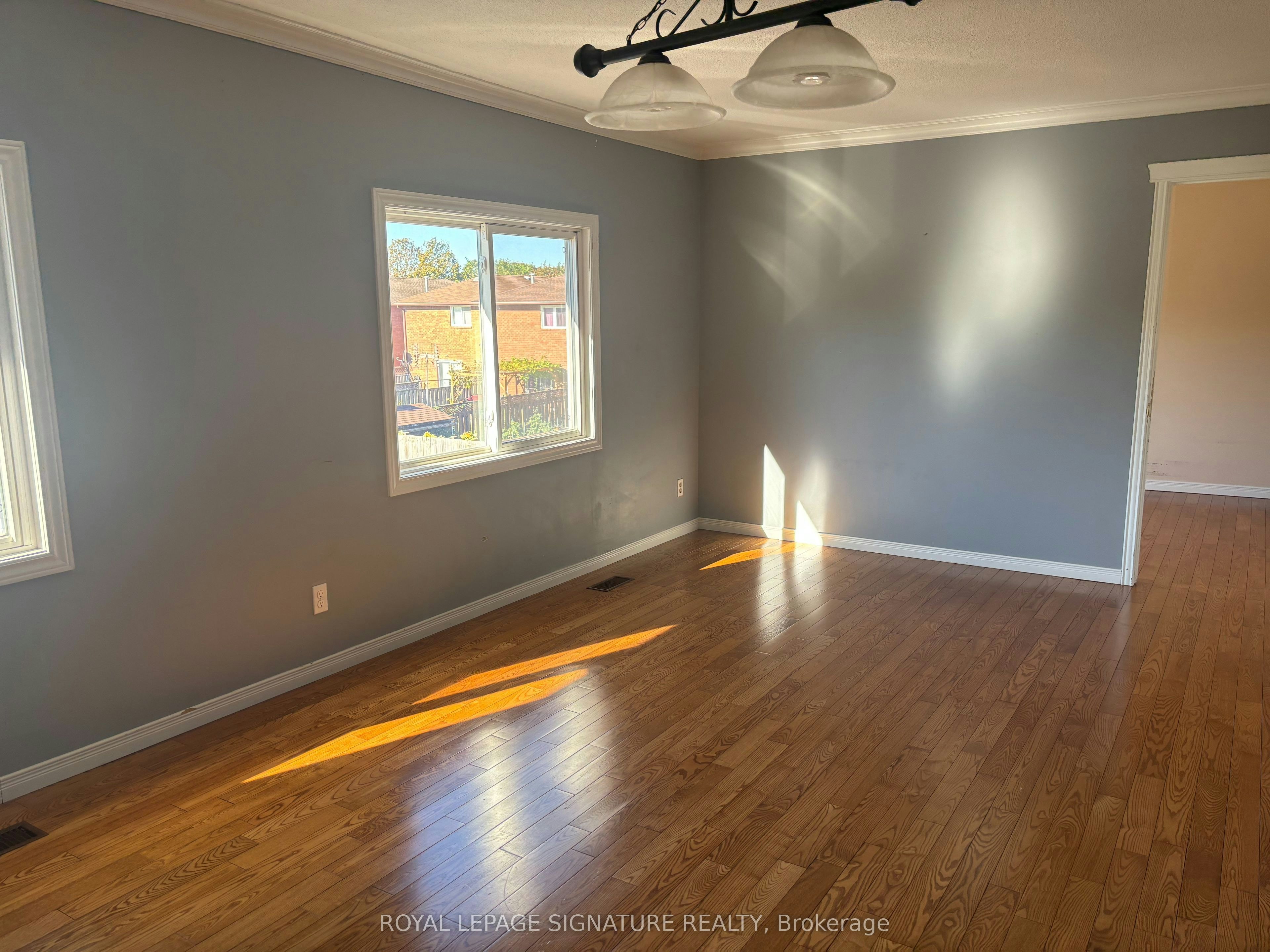 Upper-232 Barton Street, Hamilton, ON, L8E 9X9 - 10
