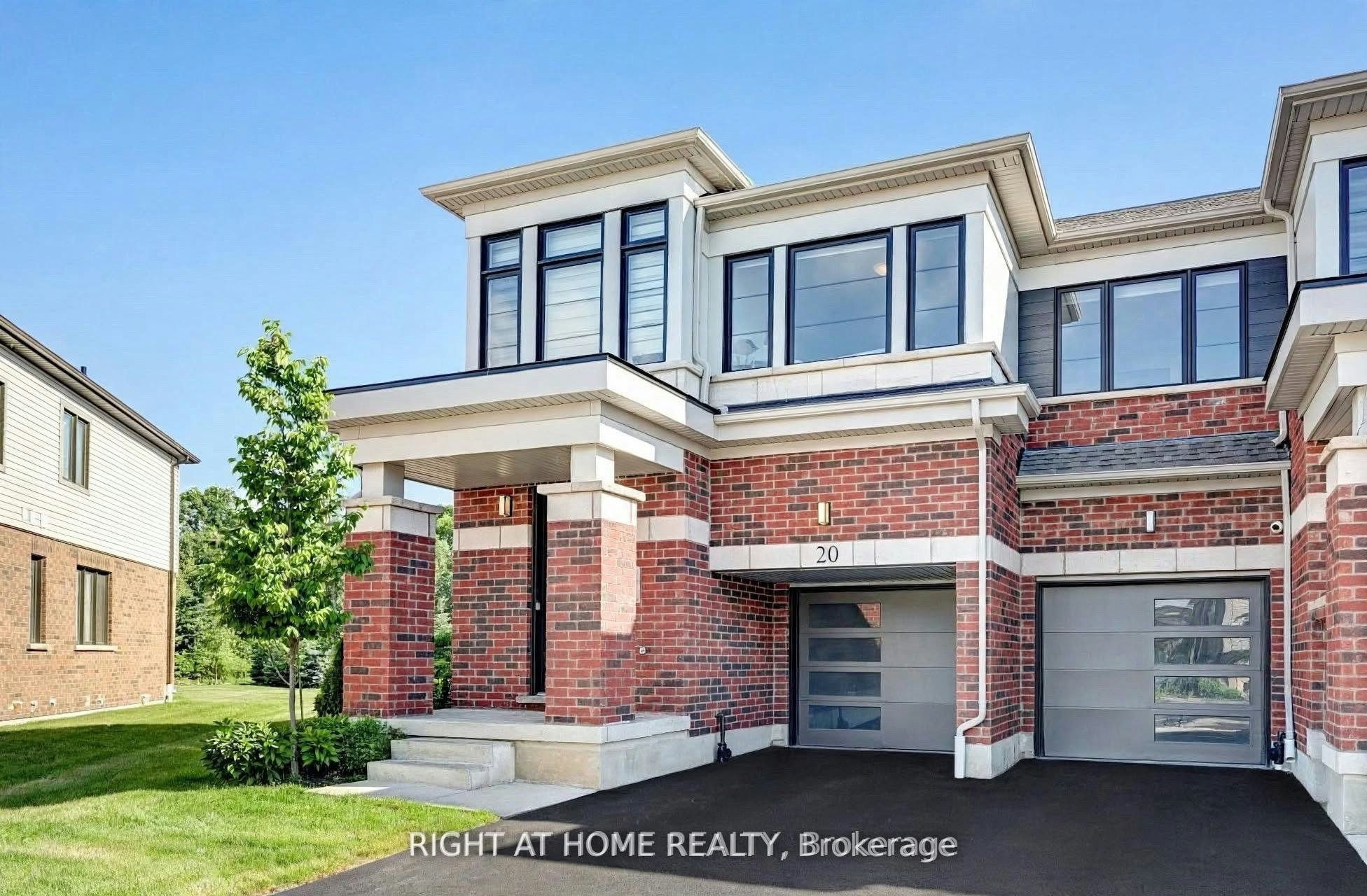 20-15 Blacklock Street, Cambridge, ON, N1S 0E6 - 2