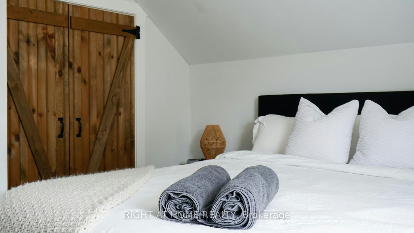 110 Cameron Avenue N, Hamilton, ON, L8H 4Z2 - 23
