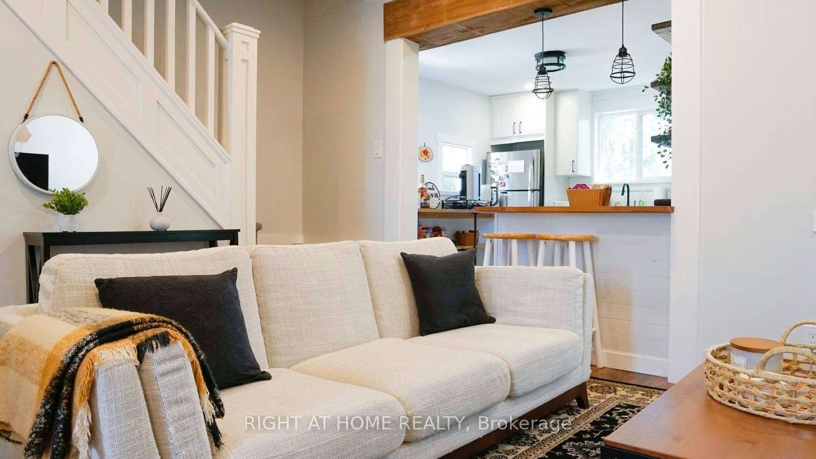 110 Cameron Avenue N, Hamilton, ON, L8H 4Z2 - 11