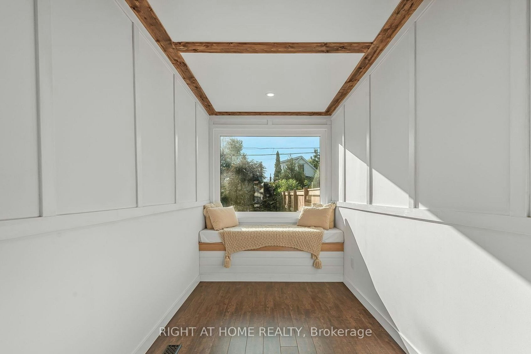 110 Cameron Avenue N, Hamilton, ON, L8H 4Z2 - 18