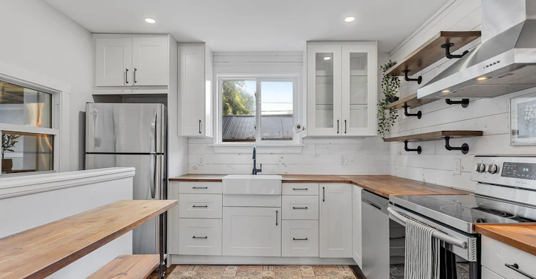 110 Cameron Avenue N, Hamilton, ON, L8H 4Z2 - 5