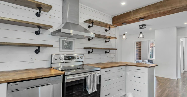 110 Cameron Avenue N, Hamilton, ON, L8H 4Z2 - 3