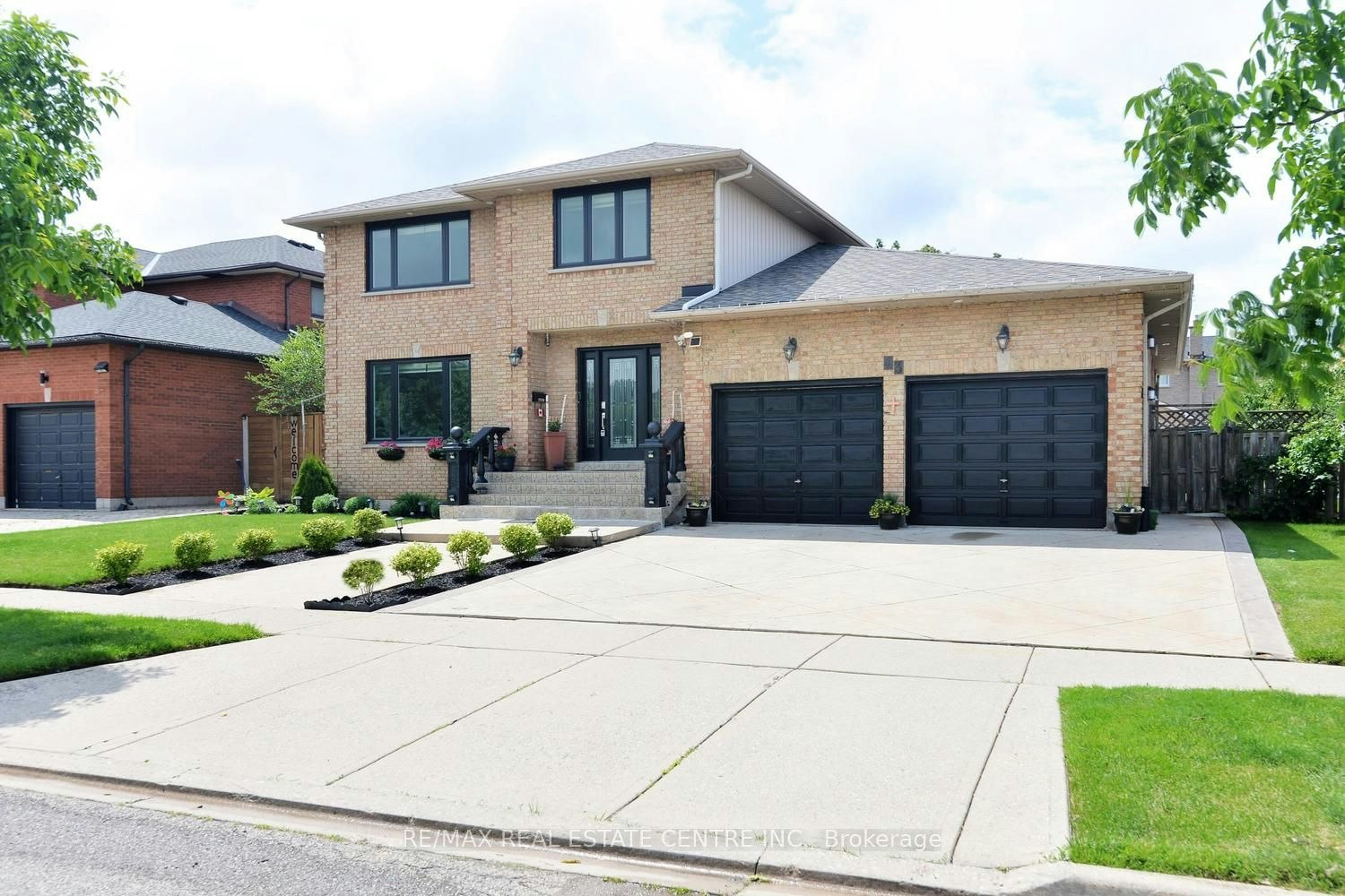 43 Regalview Drive, Hamilton, ON, L8G 4Y7