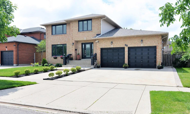 43 Regalview Drive