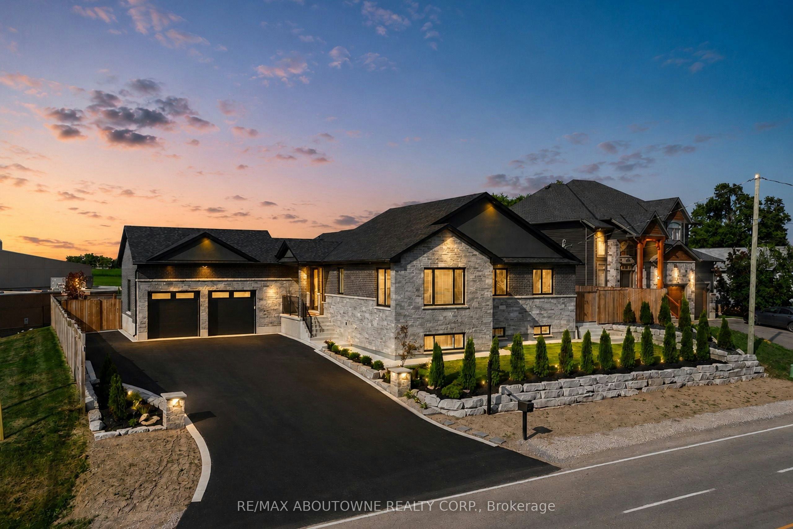21 Haldimand 66 Road, Cayuga, ON, N3W 1N7