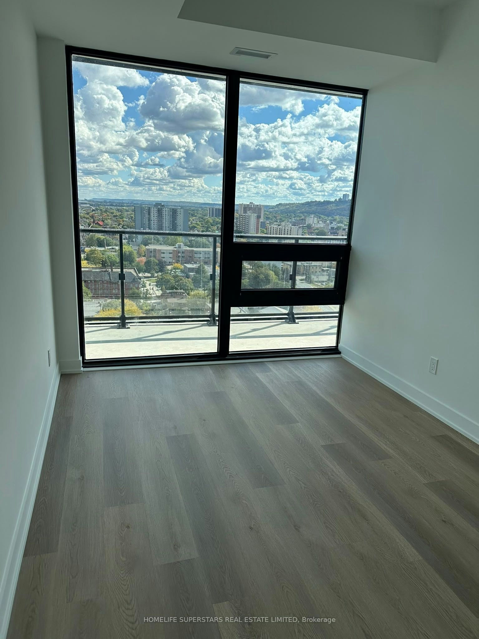101 John Street, Hamilton, ON, L8R 1H7 - 3