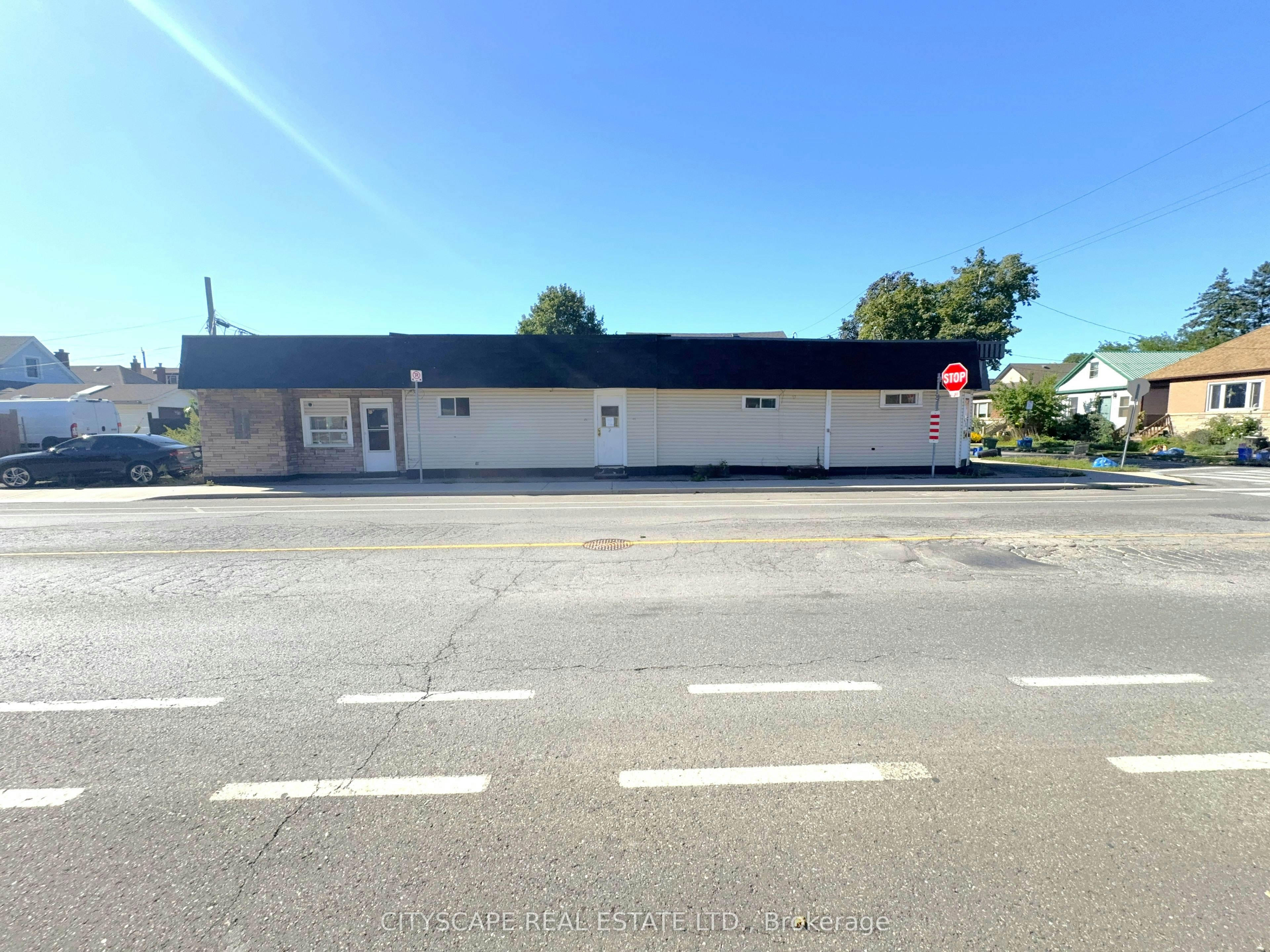 198 Tragina Avenue N, Hamilton, ON, L8H 5C8