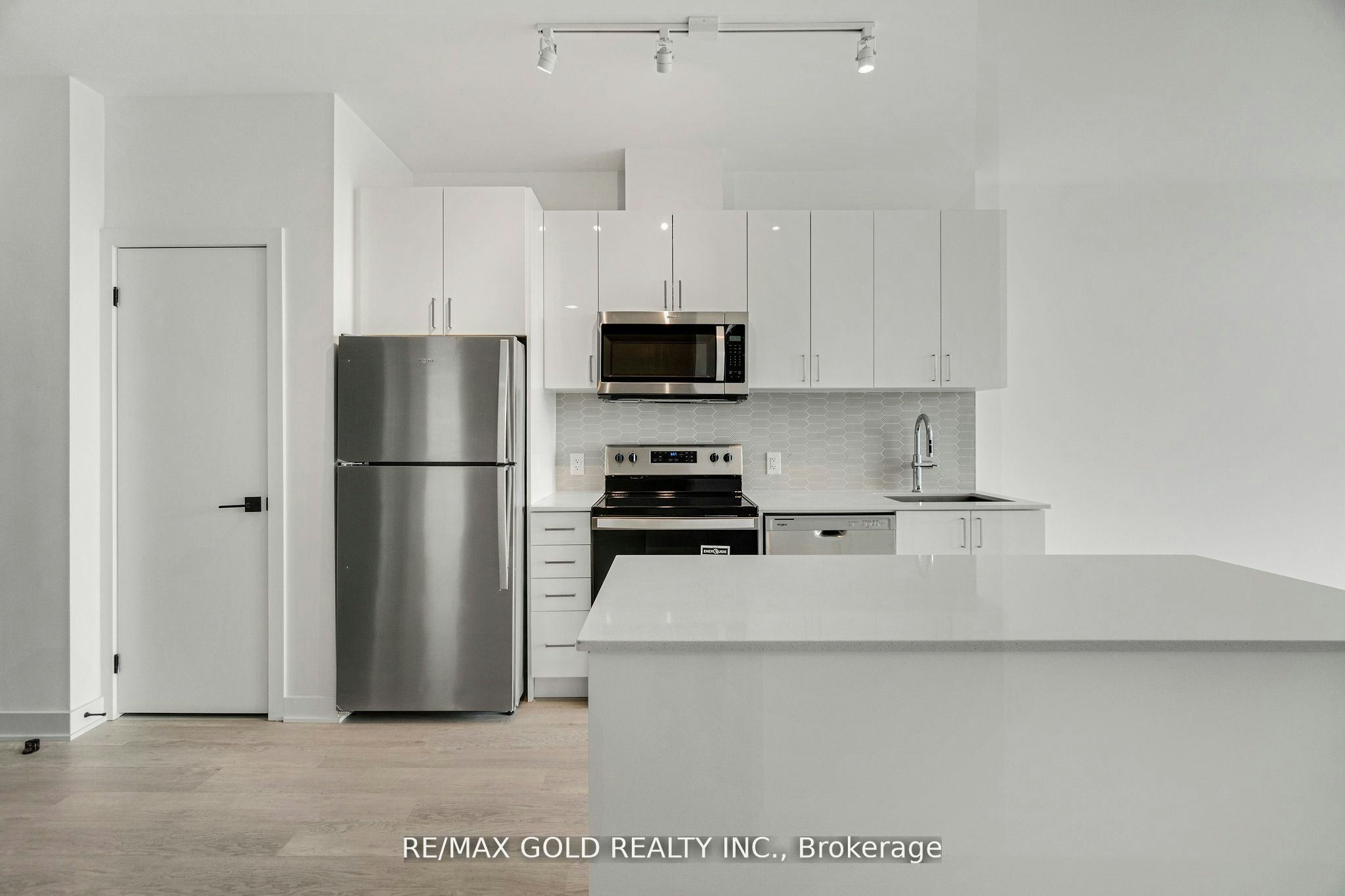 803-2782 Barton Street E, Hamilton, ON, L8E 0L3 - 19