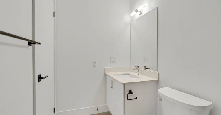 803-2782 Barton Street E, Hamilton, ON, L8E 0L3 - 26
