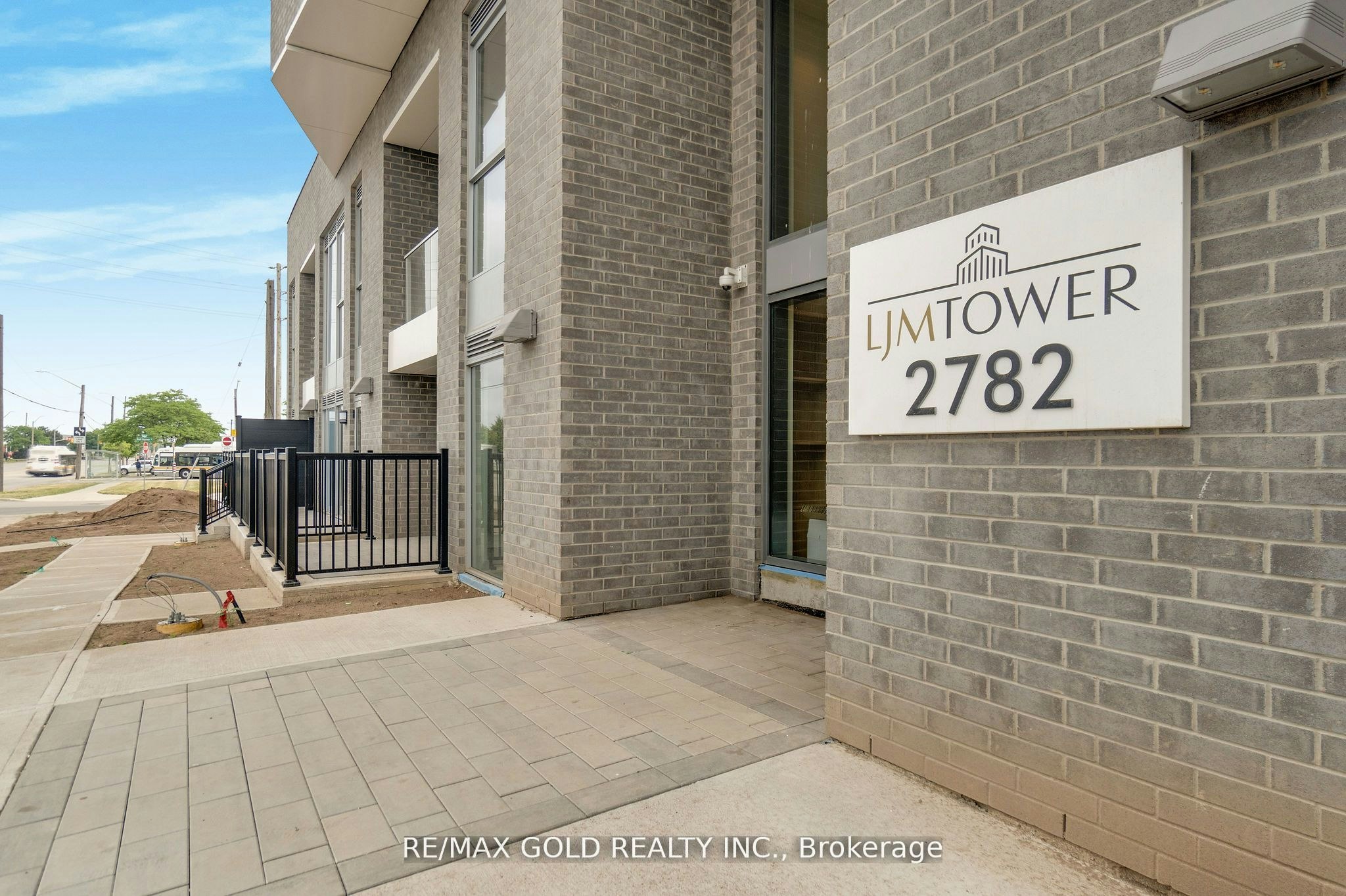 803-2782 Barton Street E, Hamilton, ON, L8E 0L3 - 6