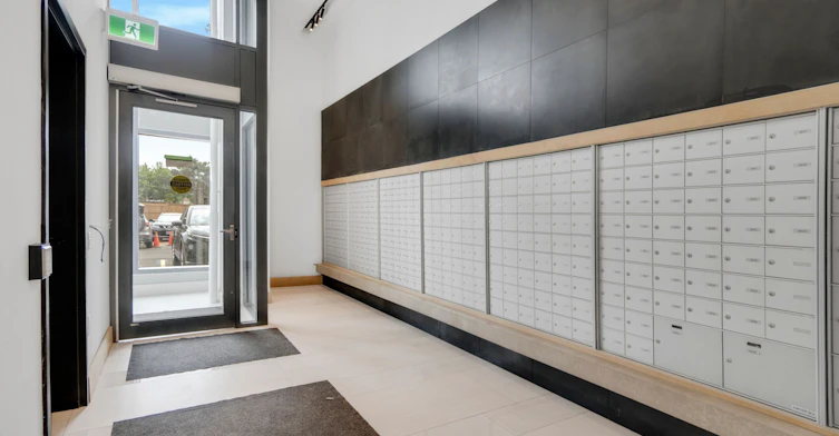 803-2782 Barton Street E, Hamilton, ON, L8E 0L3 - 9