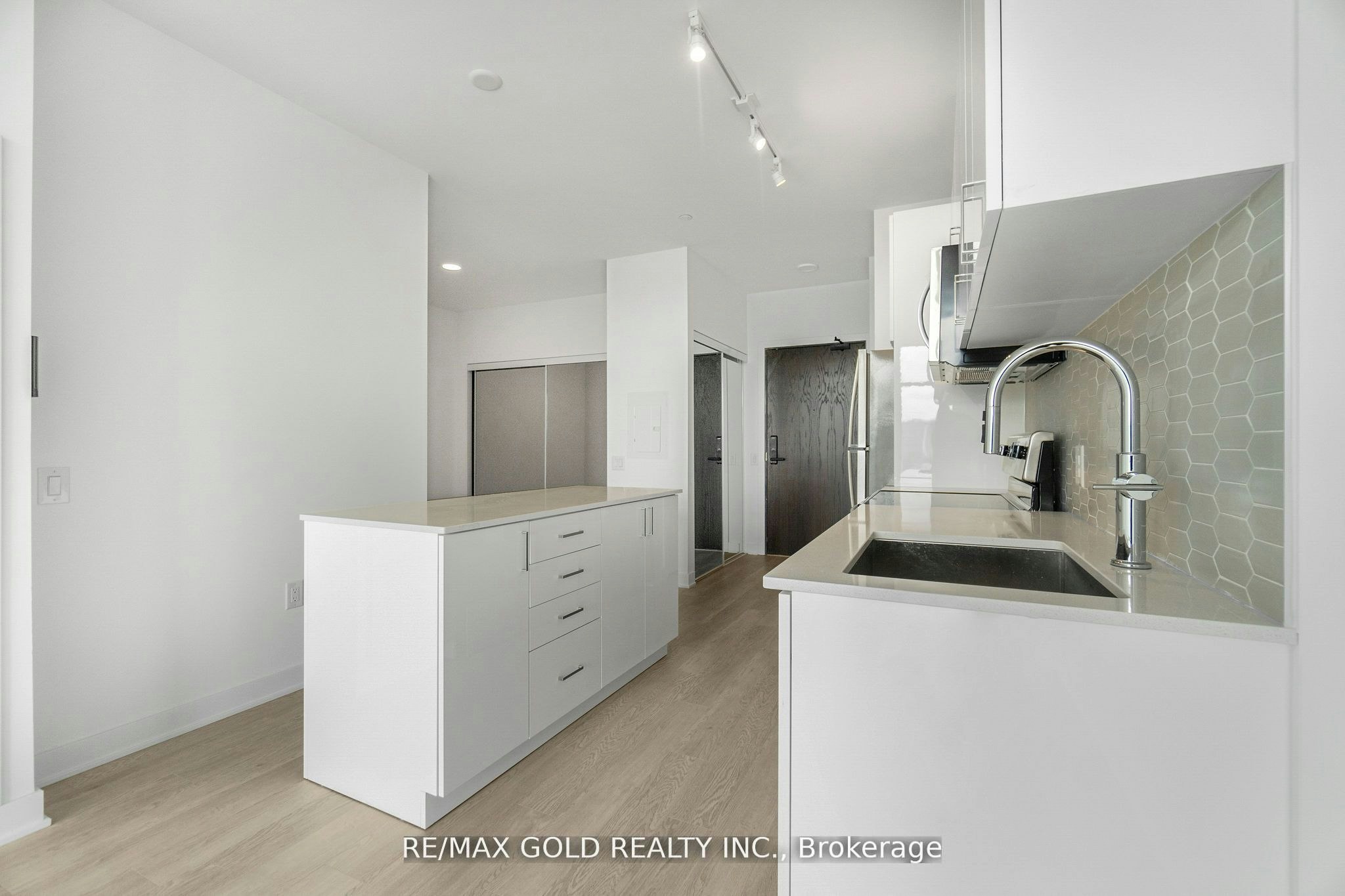 803-2782 Barton Street E, Hamilton, ON, L8E 0L3 - 15