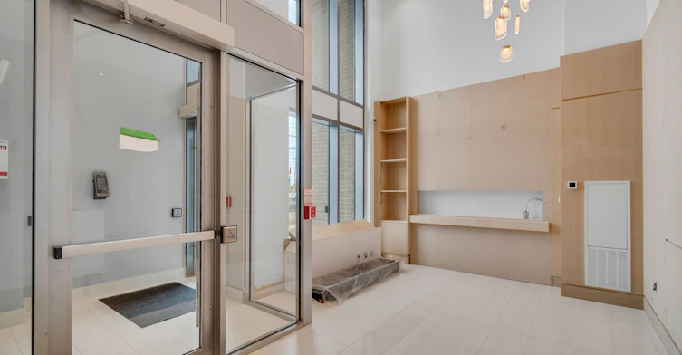 803-2782 Barton Street E, Hamilton, ON, L8E 0L3 - 7