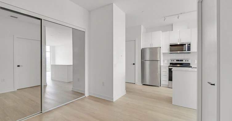 803-2782 Barton Street E, Hamilton, ON, L8E 0L3 - 24