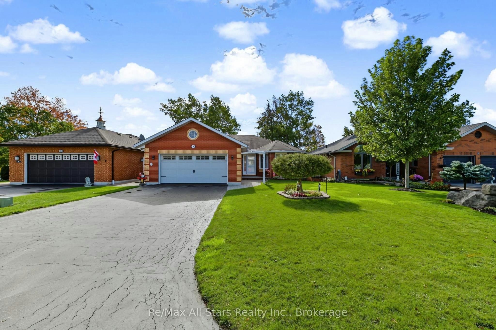 9 Hillview Drive, Kawartha Lakes, ON, K0M 1A0