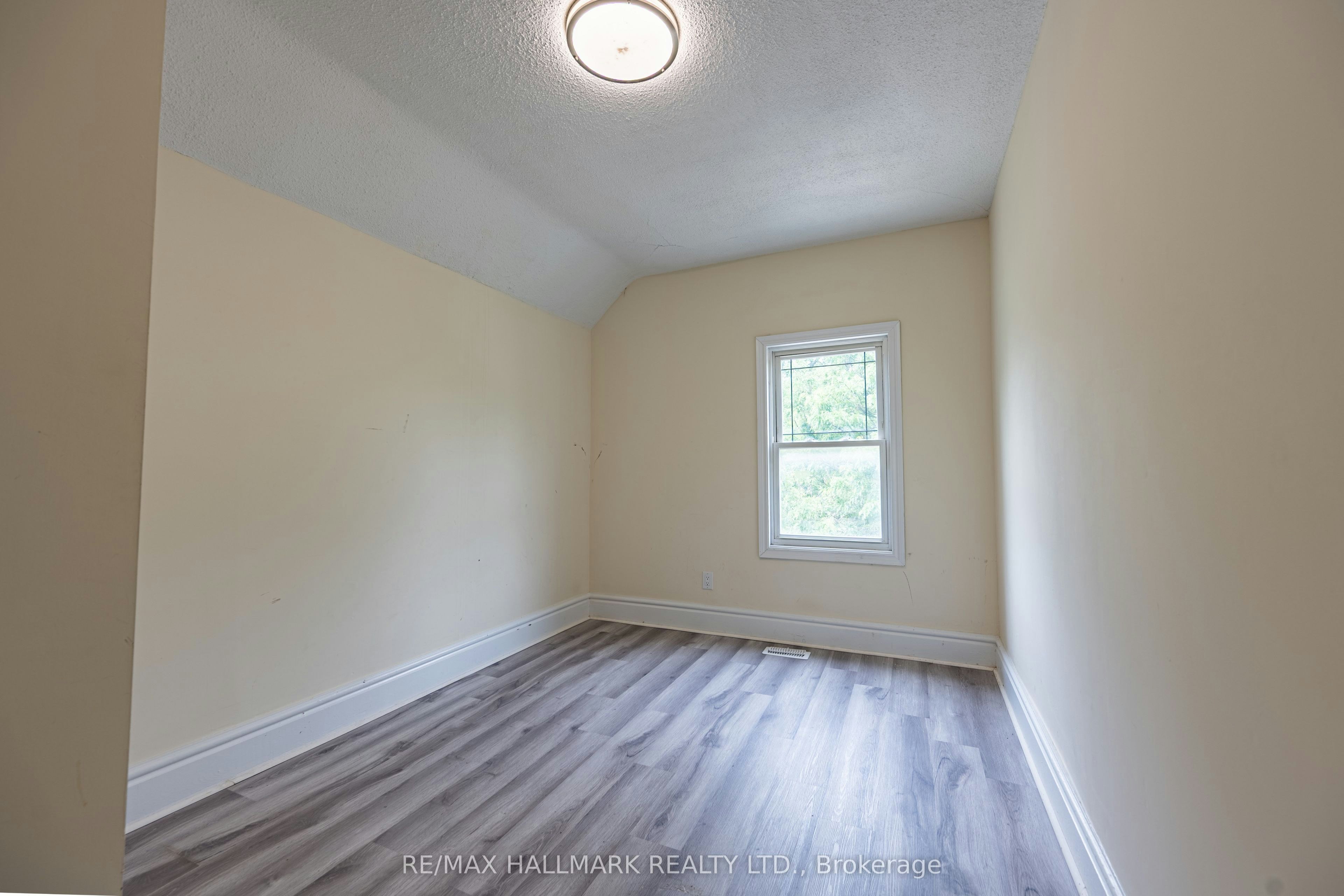 (Upper Floor)-307 Grey Street E, London, ON, N6B 1G7 - 6