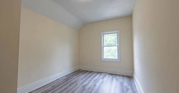 (Upper Floor)-307 Grey Street E, London, ON, N6B 1G7 - 6