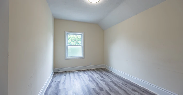 (Upper Floor)-307 Grey Street E, London, ON, N6B 1G7 - 8