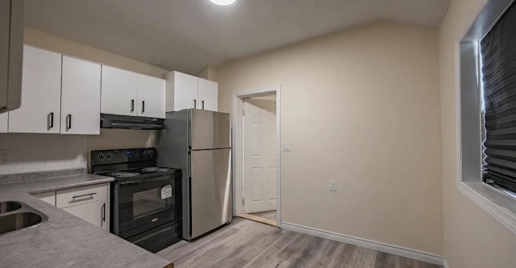(Main Floor)-307 Grey Street, London, ON, N6B 1G7 - 8