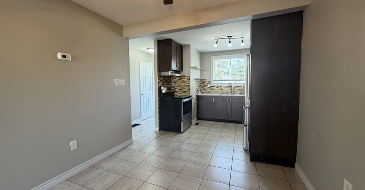 60-120 Quigley Road, Hamilton, ON, L8K 6L4 - 6