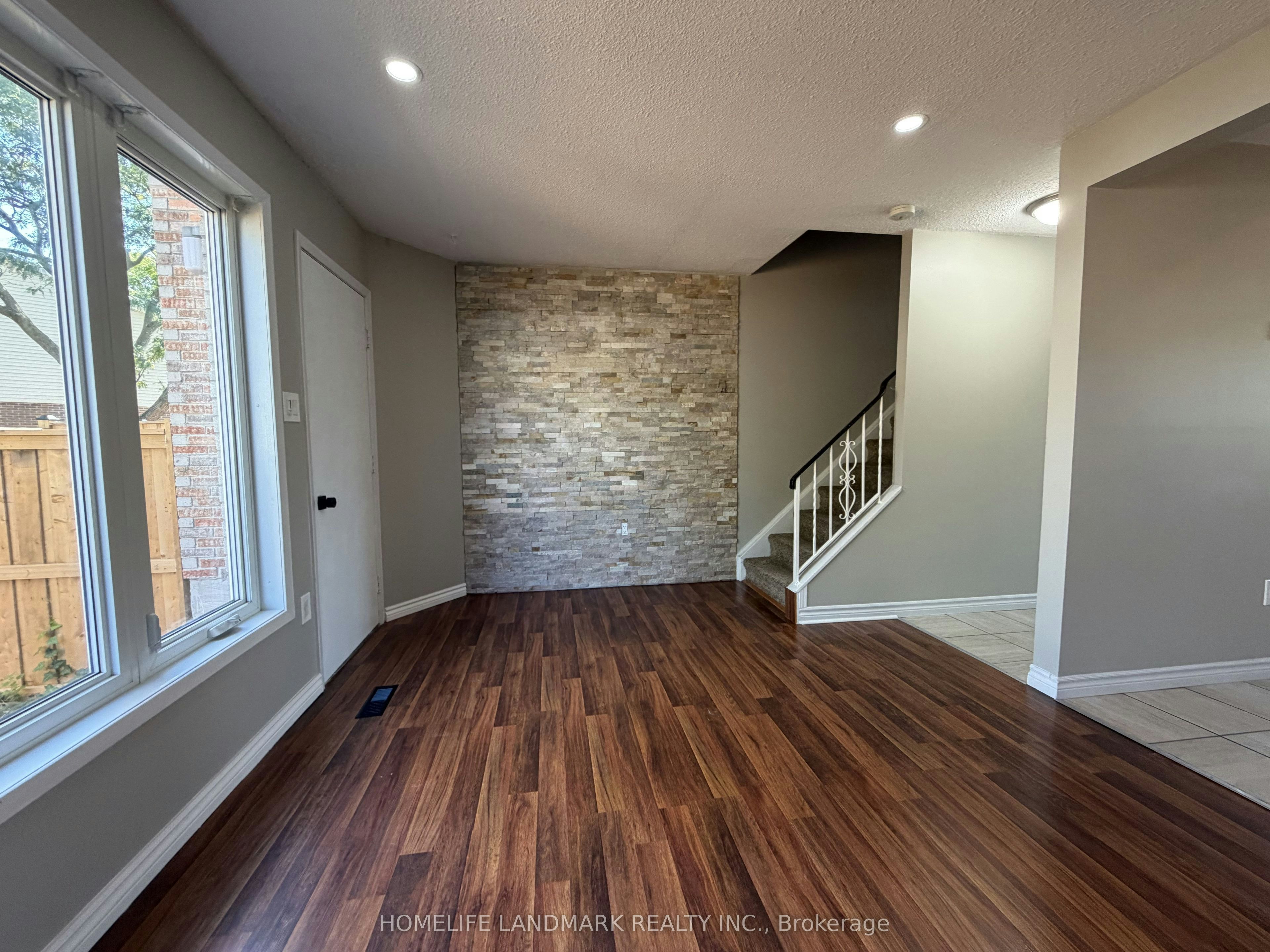60-120 Quigley Road, Hamilton, ON, L8K 6L4 - 5