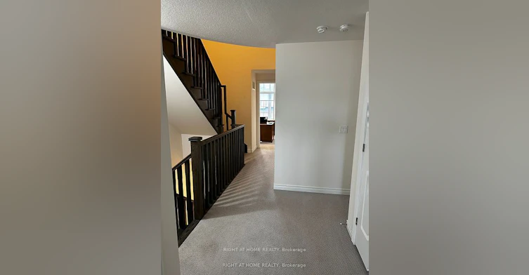 27 Bayonne Drive, Hamilton, ON, L8J 2T7 - 25