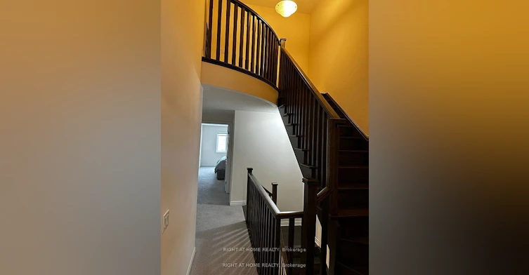 27 Bayonne Drive, Hamilton, ON, L8J 2T7 - 26