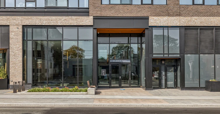1802-91 John Street N, Hamilton, ON, L8R 1H7 - 2