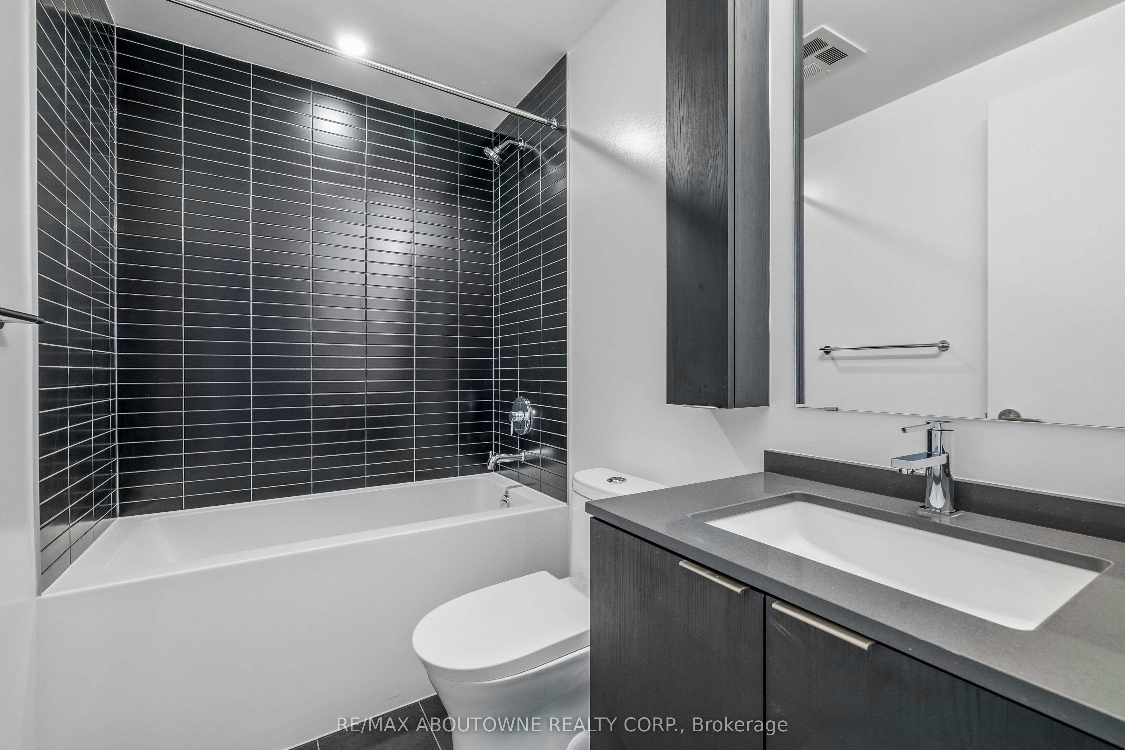 1802-91 John Street N, Hamilton, ON, L8R 1H7 - 27